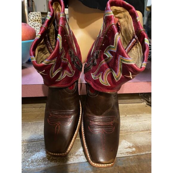 Twisted X fold over boots. (size 7.5) - Picture 2 of 7